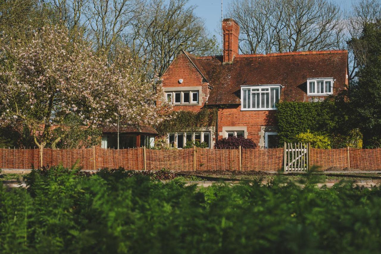 בית הארחה Hampton Manor מראה חיצוני תמונה